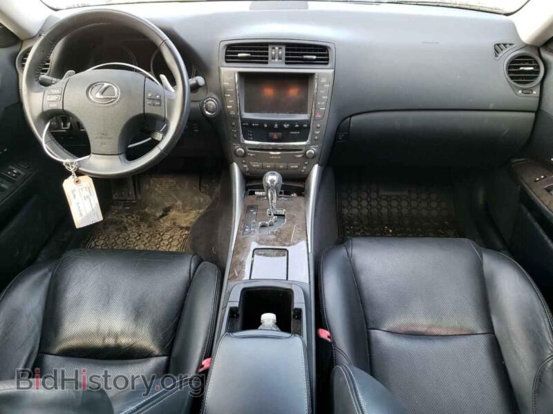 2010 Lexus IS (VIN JTHCF5C29A5043776) — photo 8 of 13