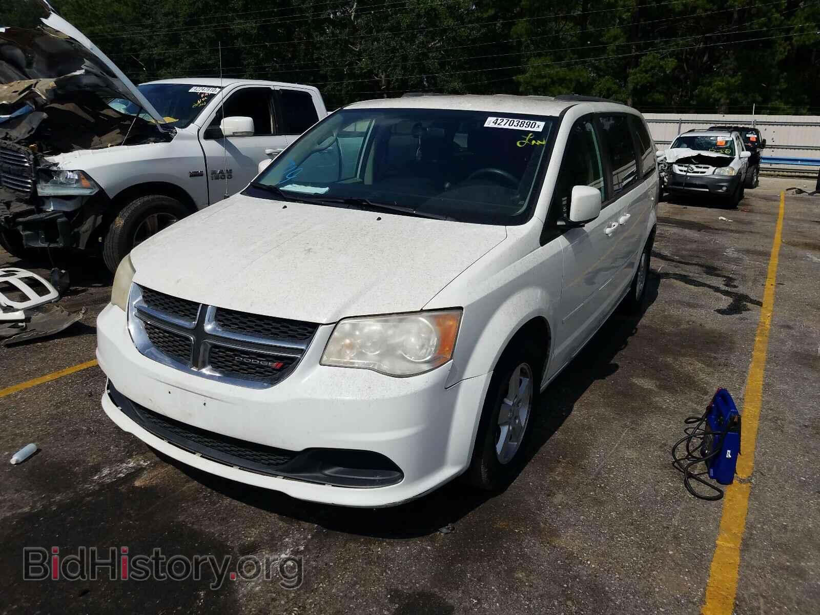 2013 DODGE CARAVAN - VIN: 2C4RDGCG9DR551231 - Фото 2