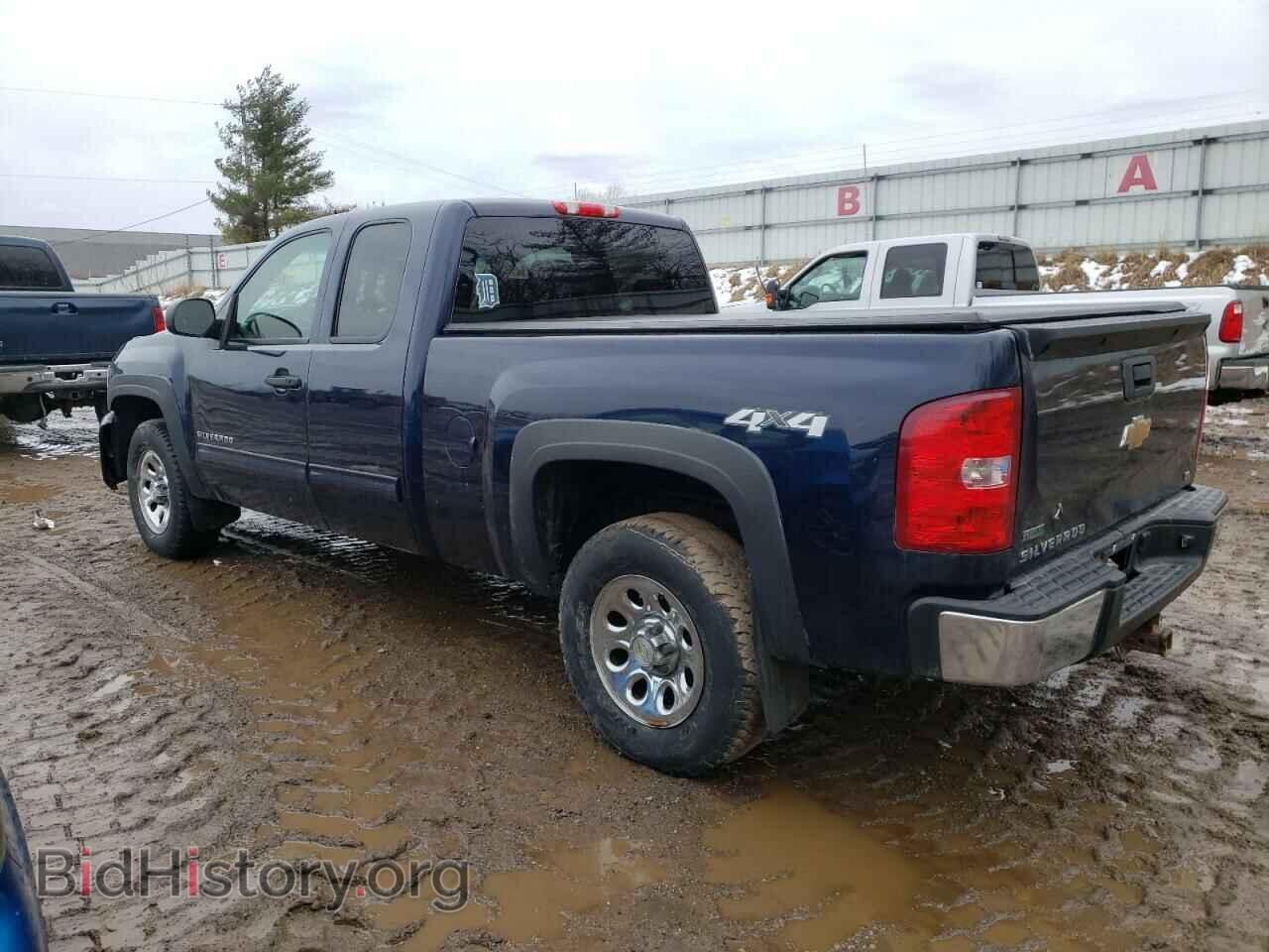 2011 CHEVROLET SILVERADO - VIN: 1GCRKREA4BZ130031 - Фото 2