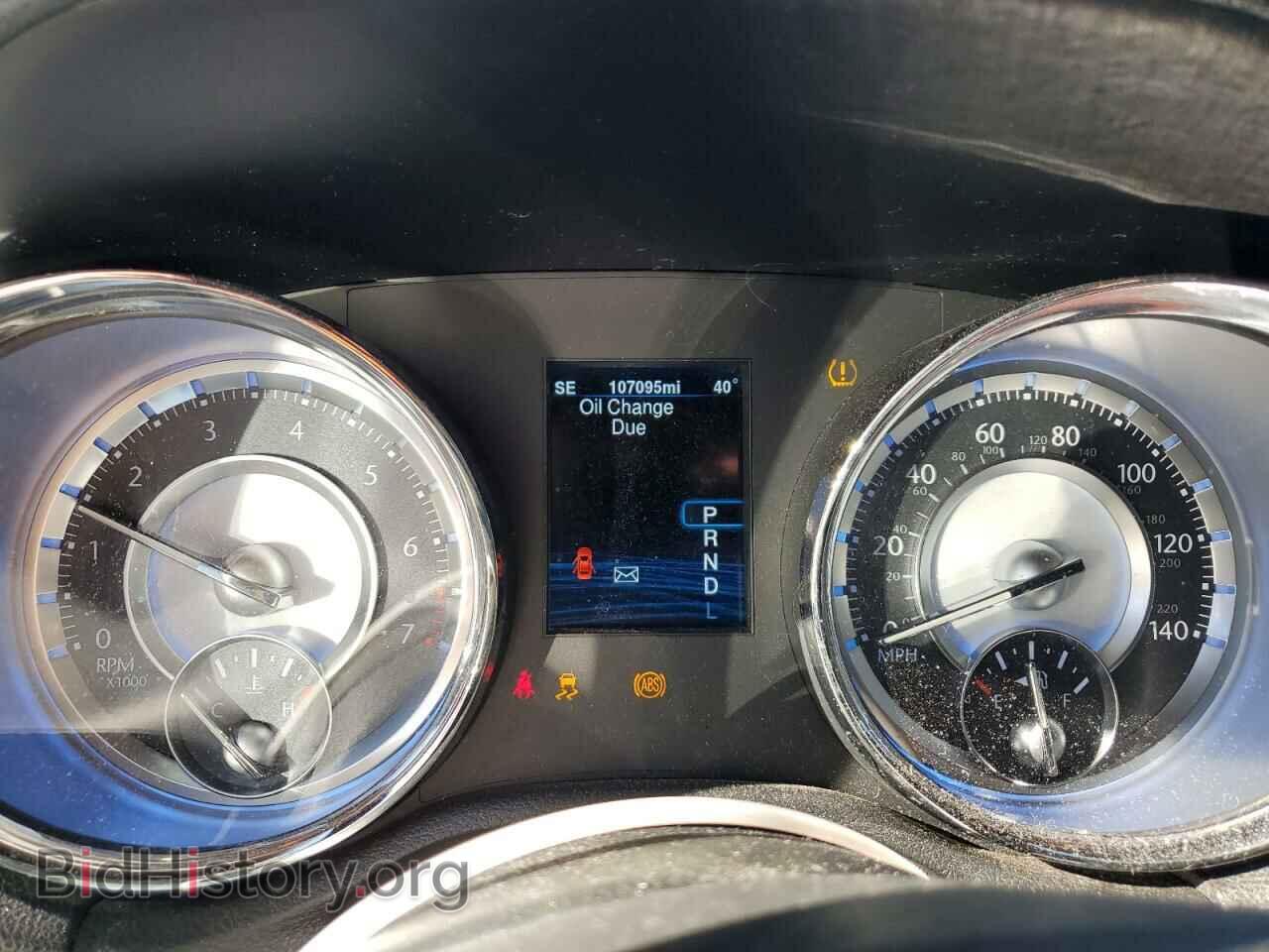 2014 CHRYSLER 300 - VIN: 2C3CCAAG1EH249162 - Фото 9