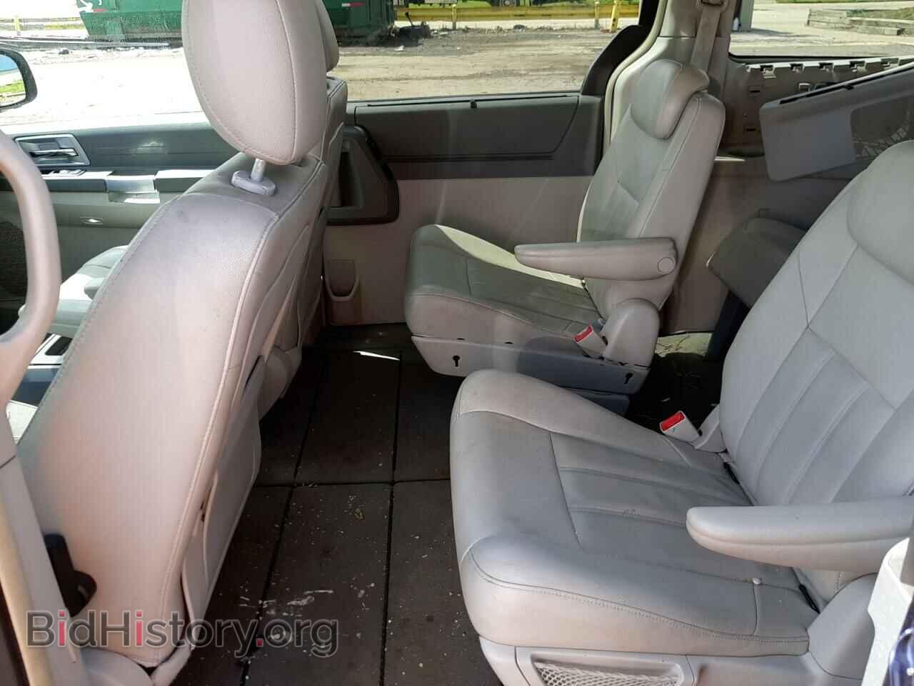 2008 CHRYSLER MINIVAN - VIN: 2A8HR54P88R776884 - Фото 6