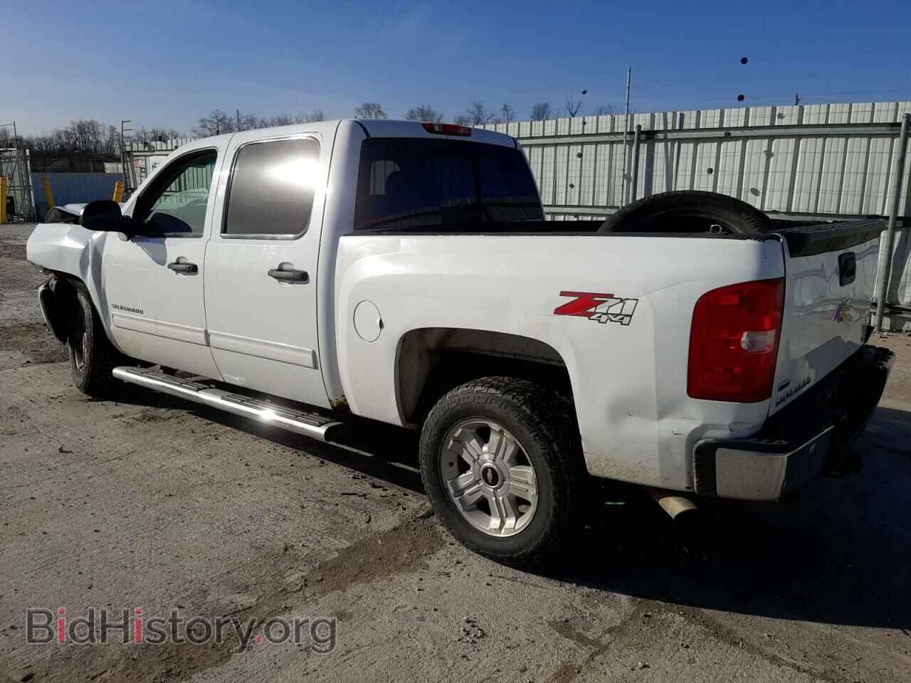 2011 CHEVROLET SILVERADO - VIN: 1GCPKSE34BF123873 - Фото 2