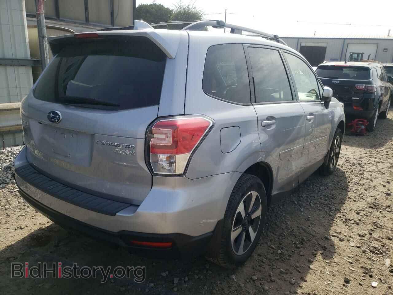 2017 SUBARU FORESTER - VIN: JF2SJAEC4HH514320 - Фото 4