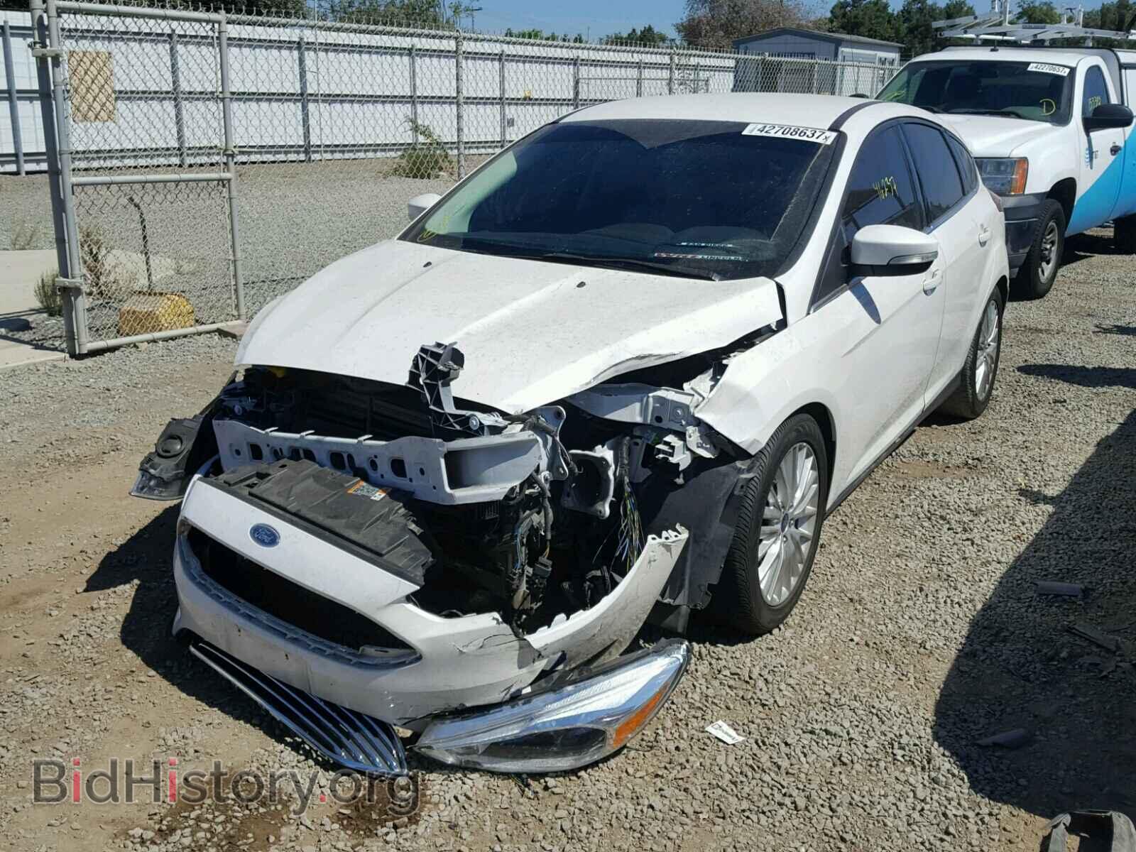 2016 FORD FOCUS - VIN: 1FADP3N20GL271812 - Фото 2