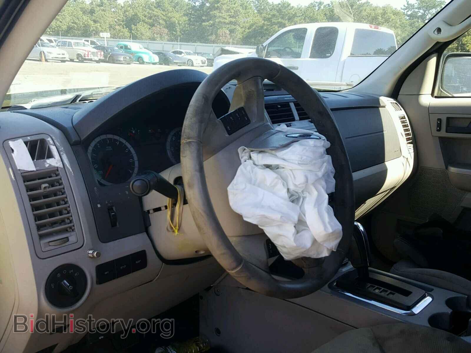2011 FORD ESCAPE - VIN: 1FMCU4K37BKC06452 - Photo 9