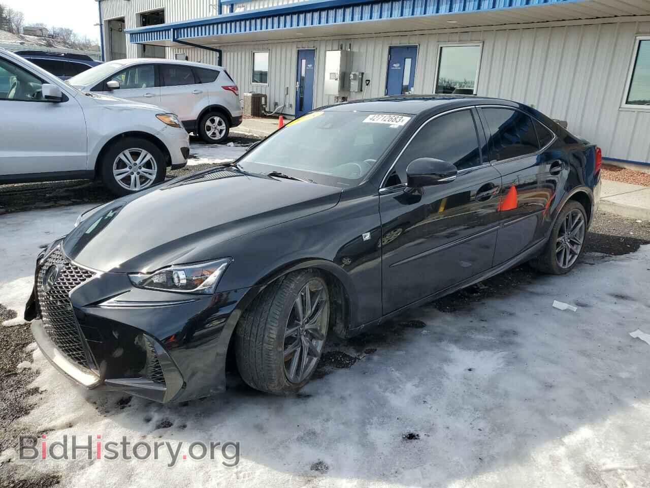 Photo JTHCZ1D24J5015818 - LEXUS IS 2018