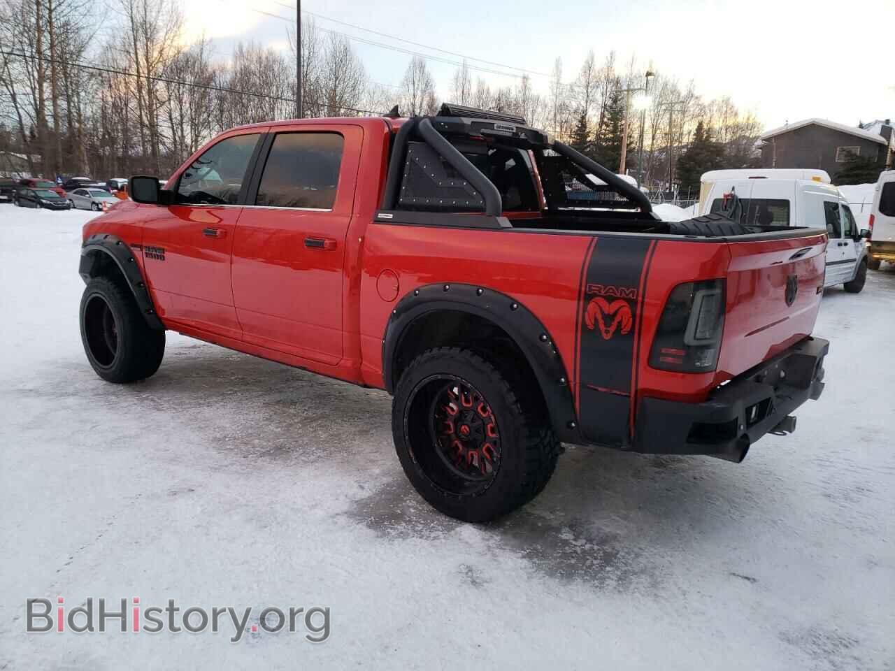 2018 RAM 1500 - VIN: 1C6RR6LTXJS105762 - Фото 2