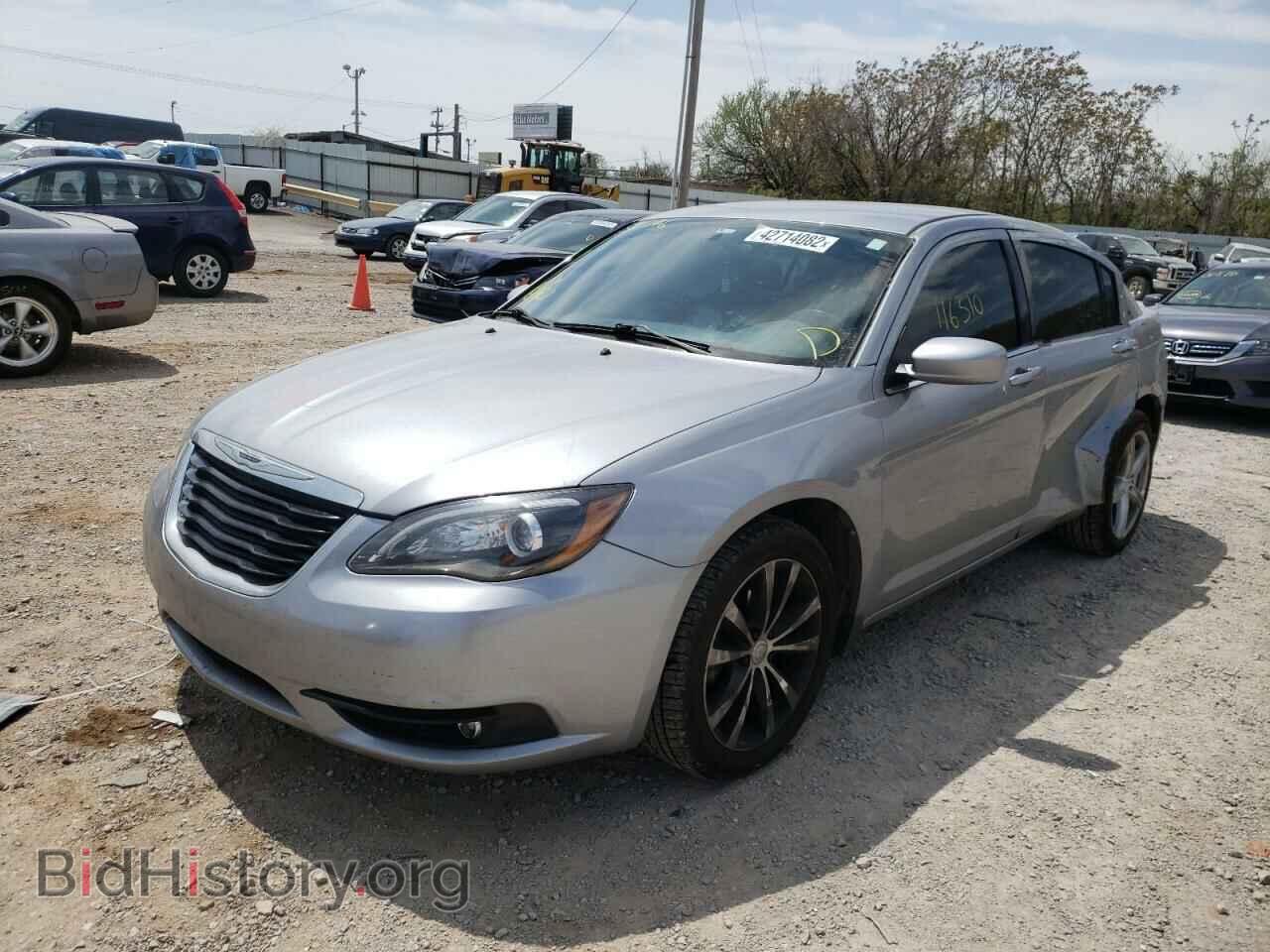 2013 CHRYSLER 200 - VIN: 1C3CCBBB6DN545146 - Фото 2