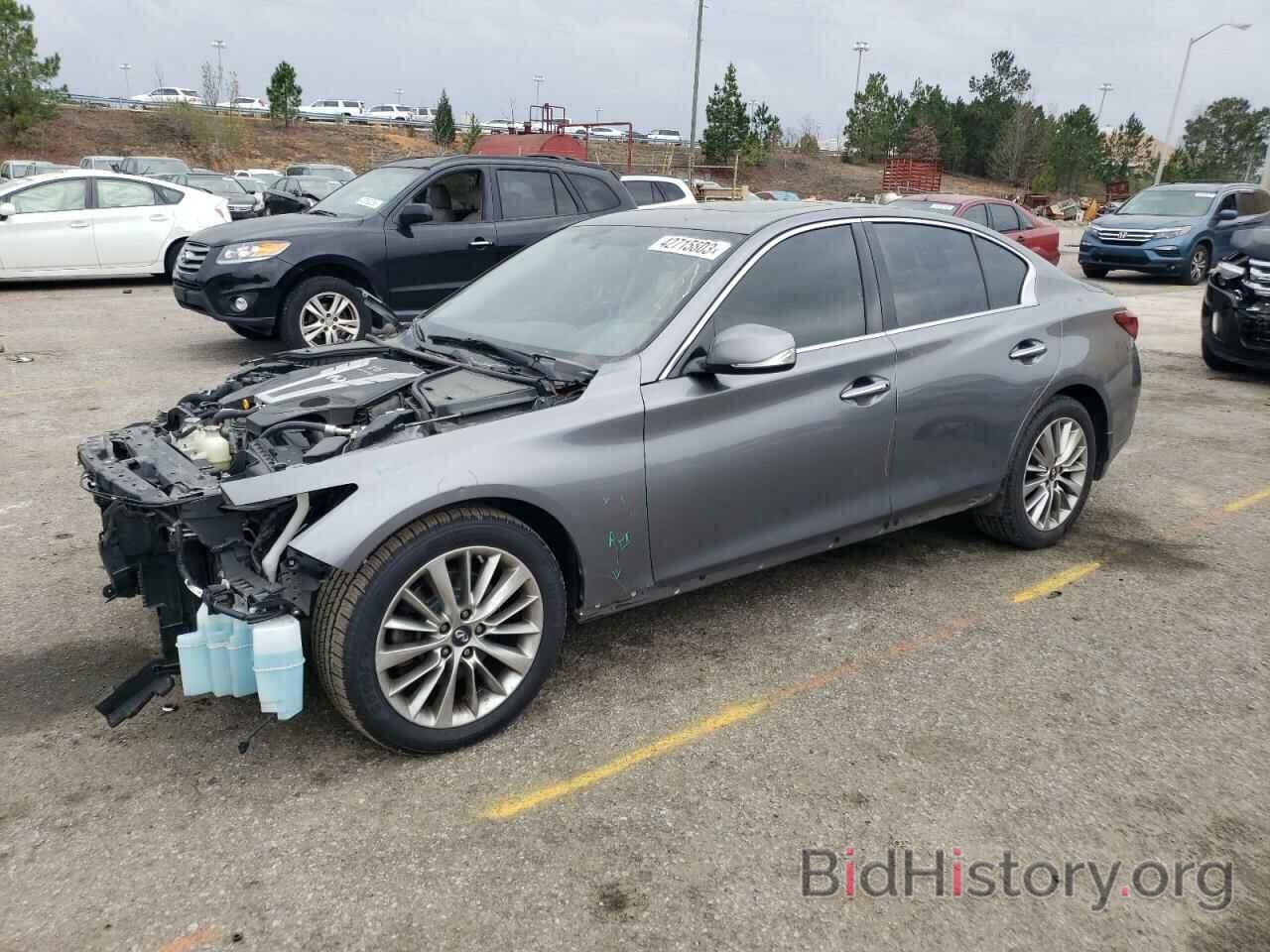 Photo JN1EV7AR8JM436086 - INFINITI Q50 2018