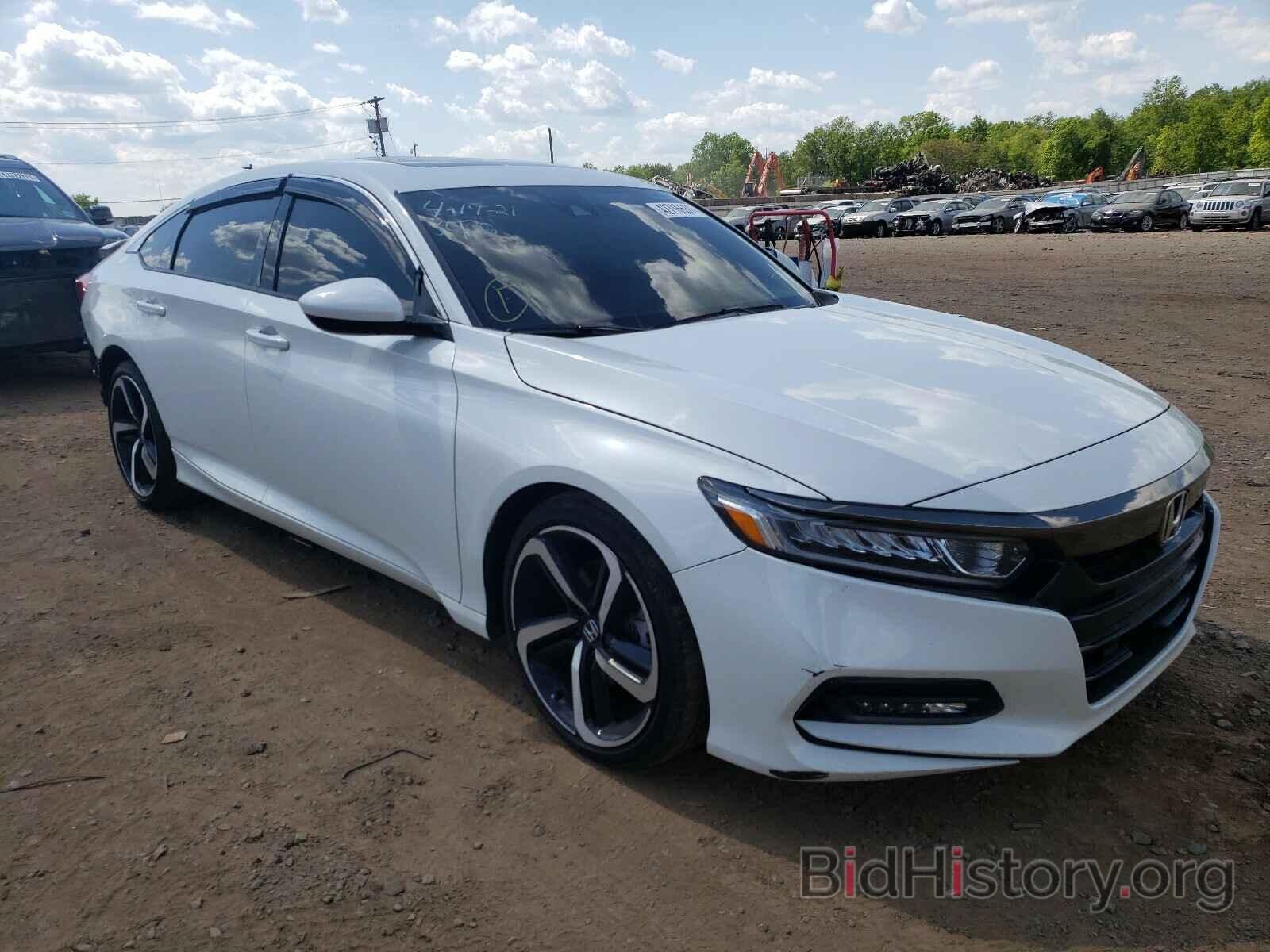 Photo 1HGCV2F30KA031128 - HONDA ACCORD 2019