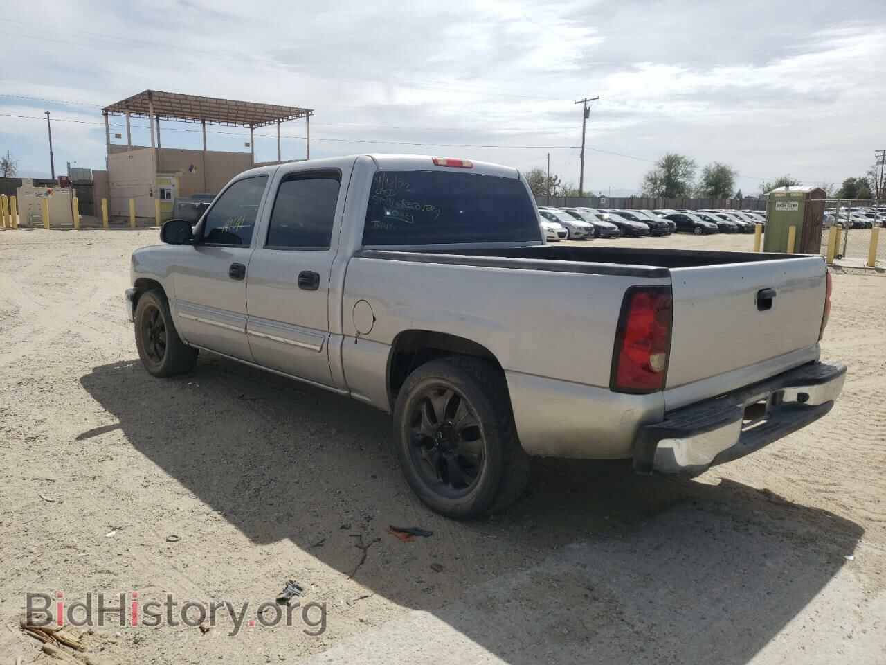 2007 CHEVROLET SILVERADO - VIN: 2GCEC13V571107005 - Фото 3