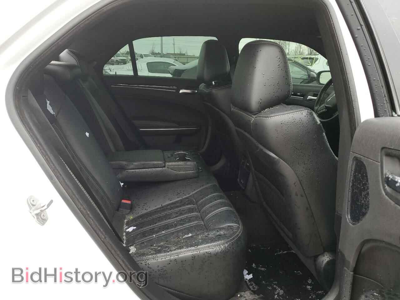 2017 CHRYSLER 300 - VIN: 2C3CCAGG3HH534974 - Фото 10