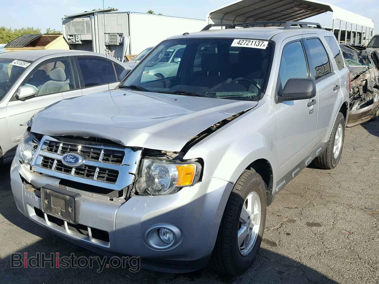 2011 FORD ESCAPE - VIN: 1FMCU0D76BKA14738 - Photo 2