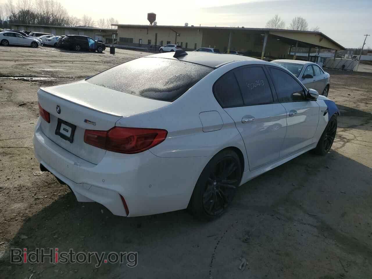 2018 BMW M5 - VIN: WBSJF0C52JG577477 - Фото 3