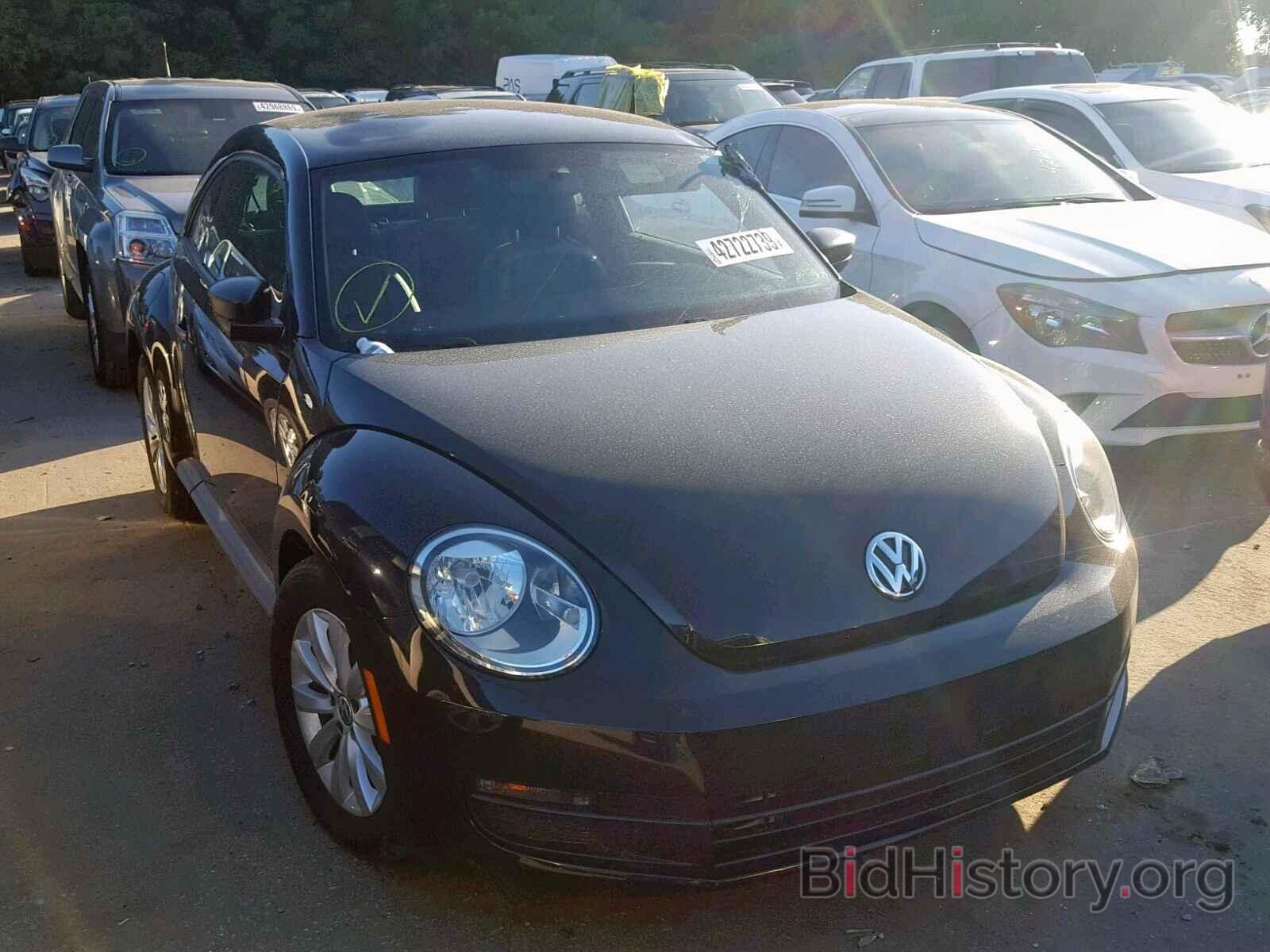 Photo 3VWF17AT1FM652024 - VOLKSWAGEN BEETLE 2015