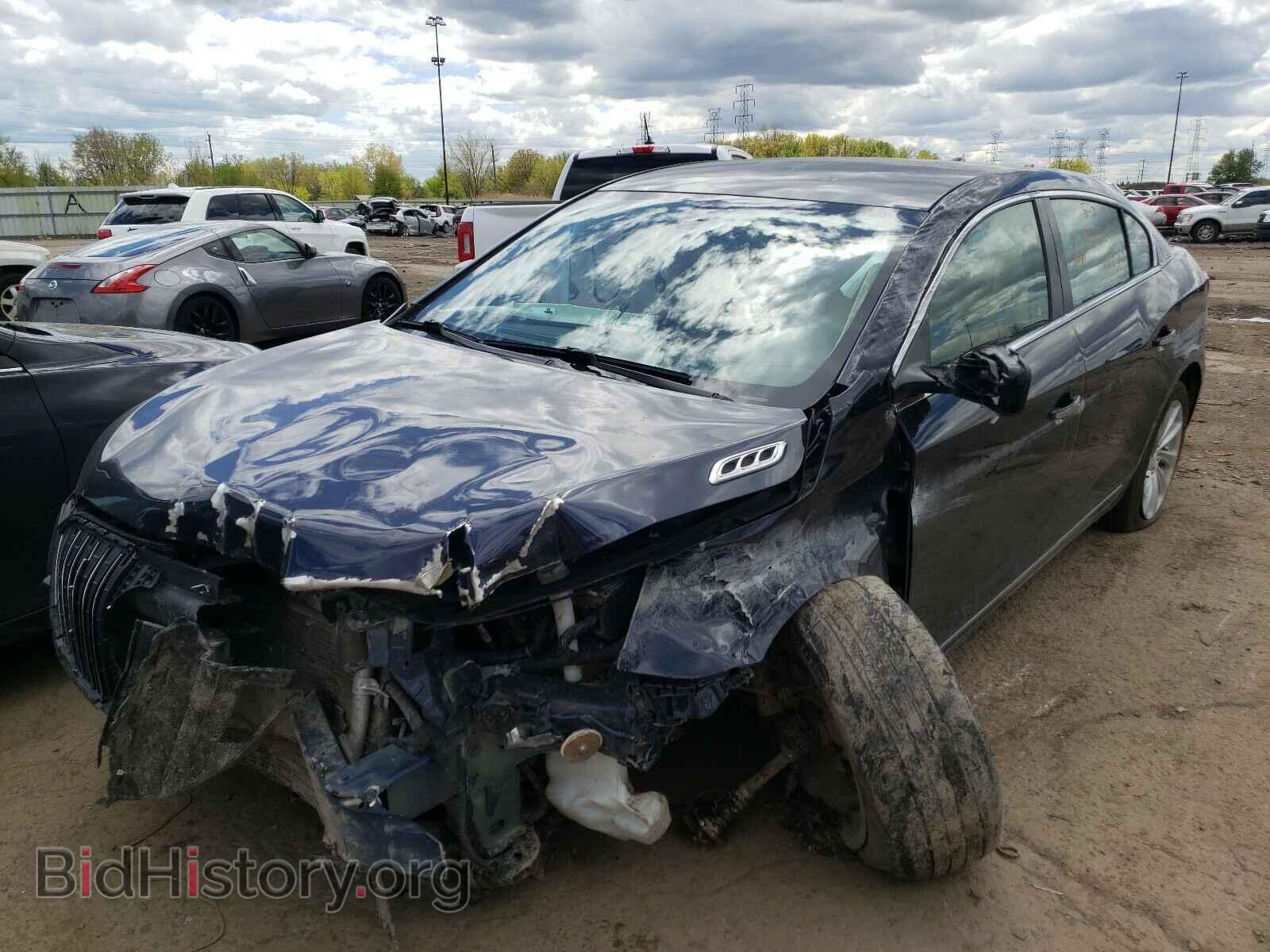 2016 BUICK LACROSSE - VIN: 1G4GB5G31GF189010 - Фото 2