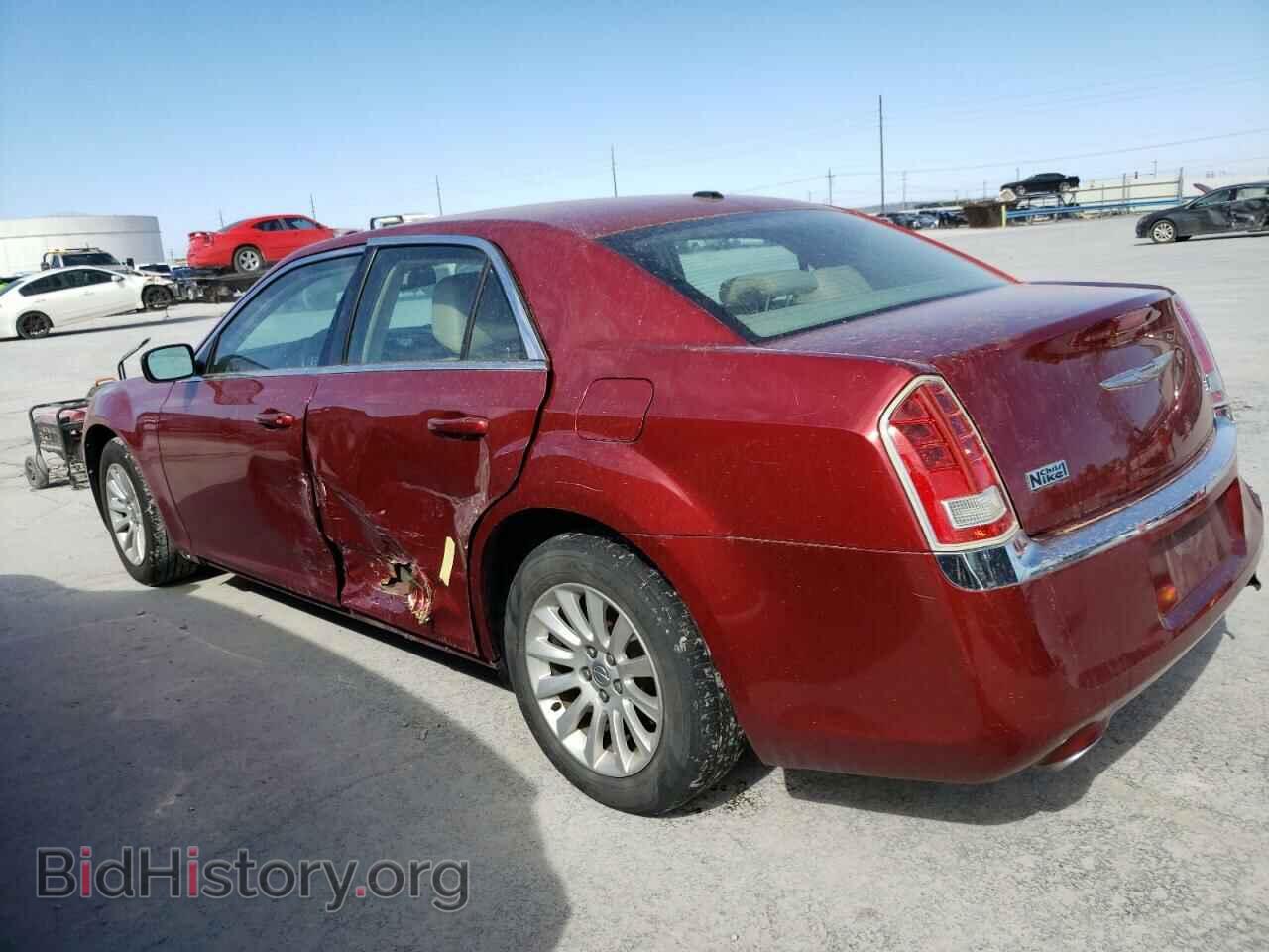 2014 CHRYSLER 300 - VIN: 2C3CCAAG0EH175569 - Фото 2