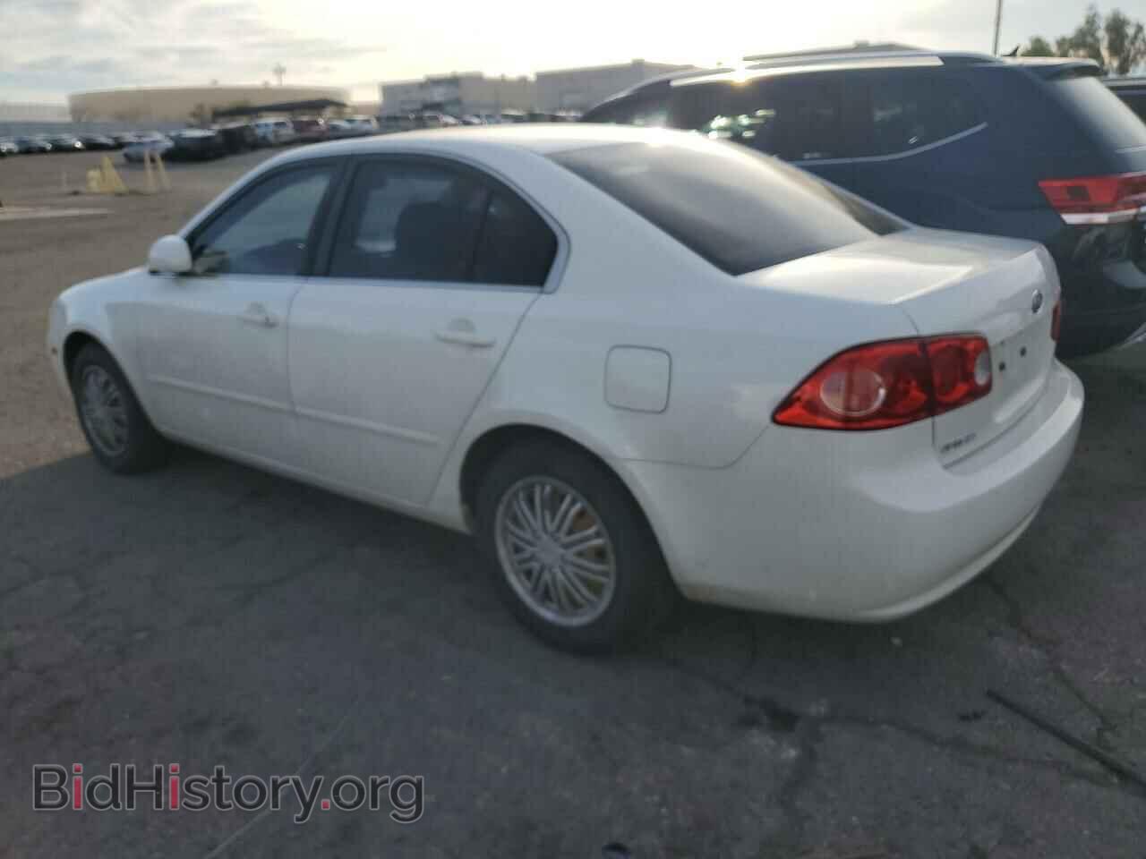 2008 KIA OPTIMA - VIN: KNAGE123385244704 - Фото 2