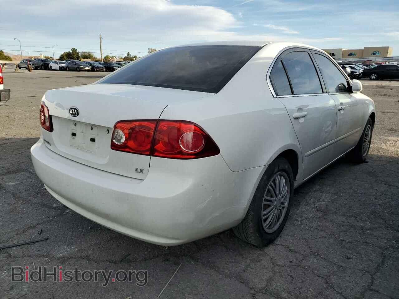 2008 KIA OPTIMA - VIN: KNAGE123385244704 - Фото 3