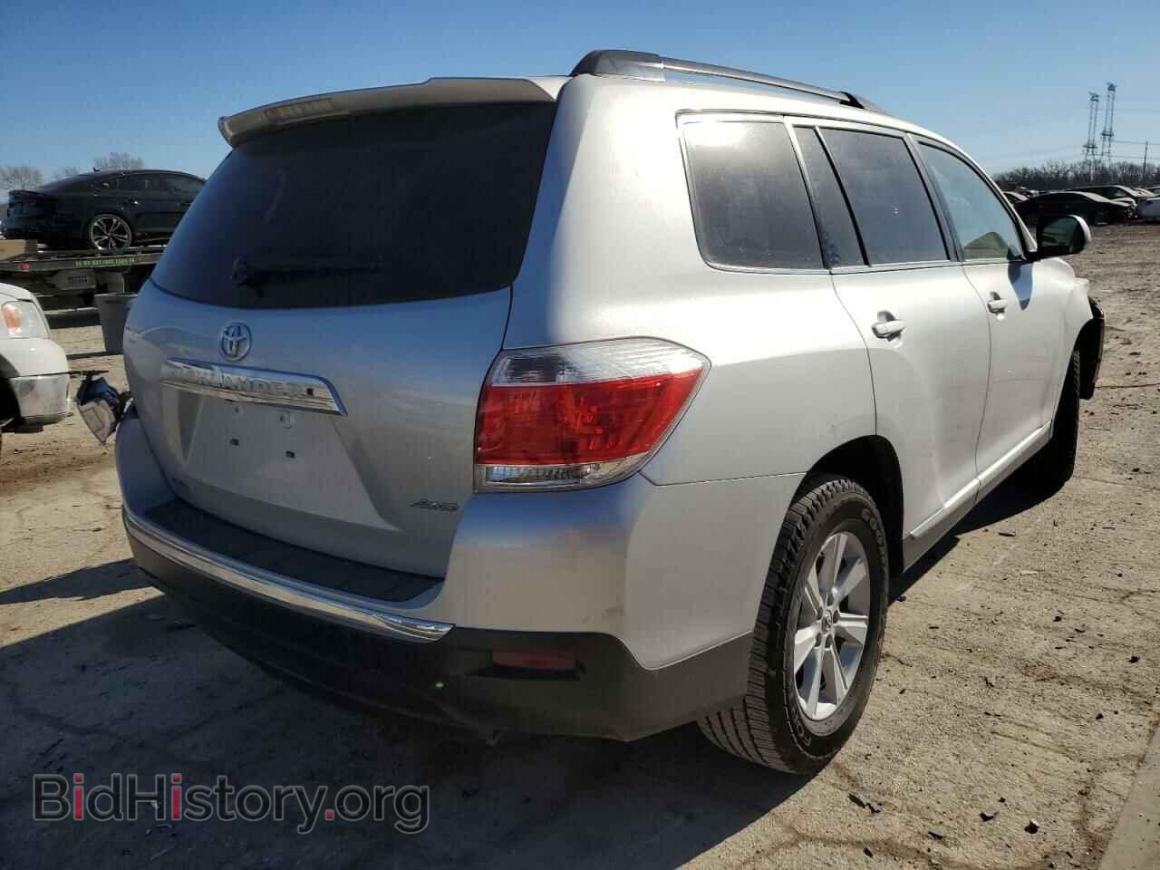 2013 TOYOTA HIGHLANDER - VIN: 5TDBK3EH8DS236918 - Фото 3