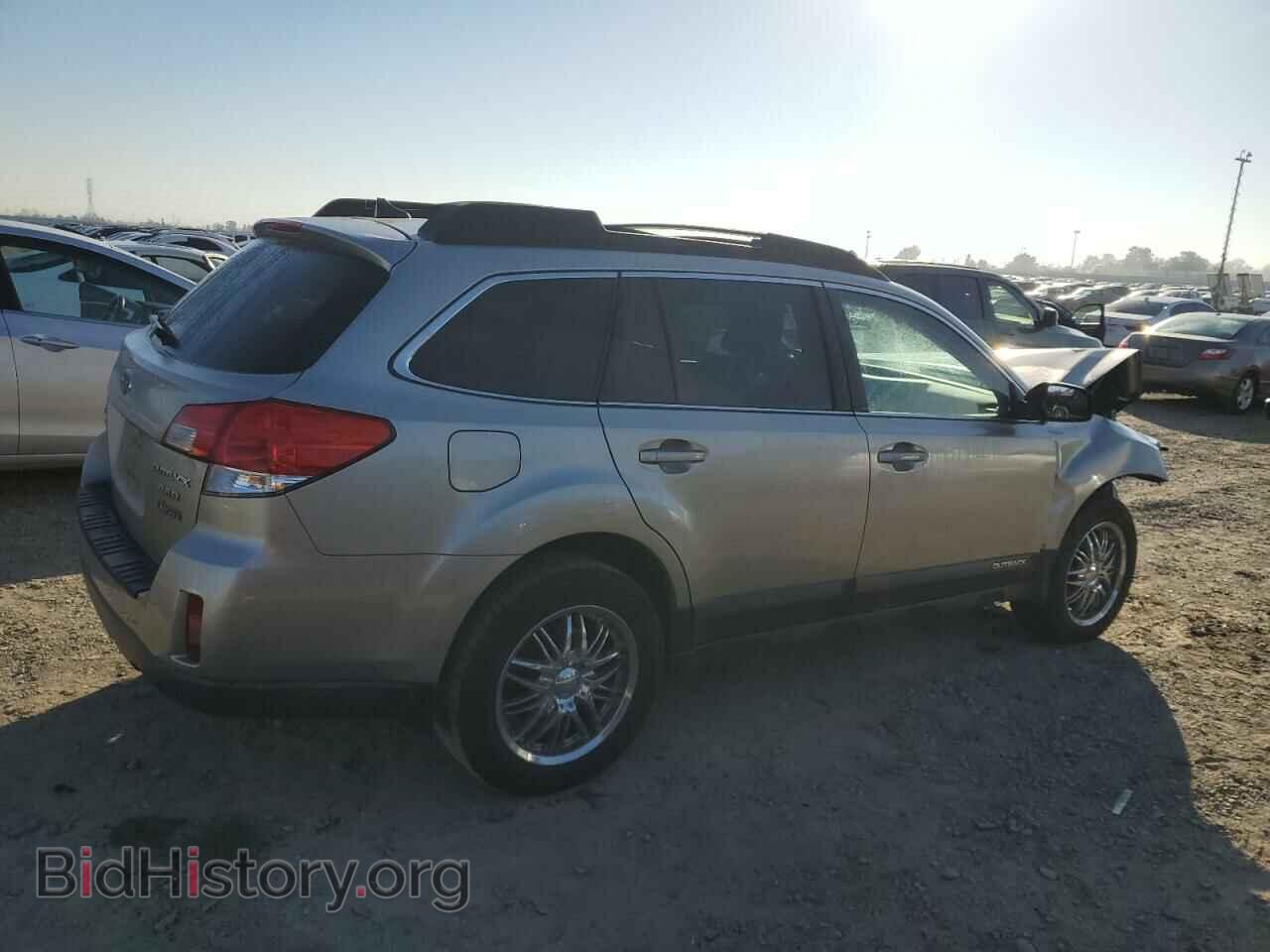 2014 SUBARU OUTBACK - VIN: 4S4BRDMC8E2298928 - Фото 3