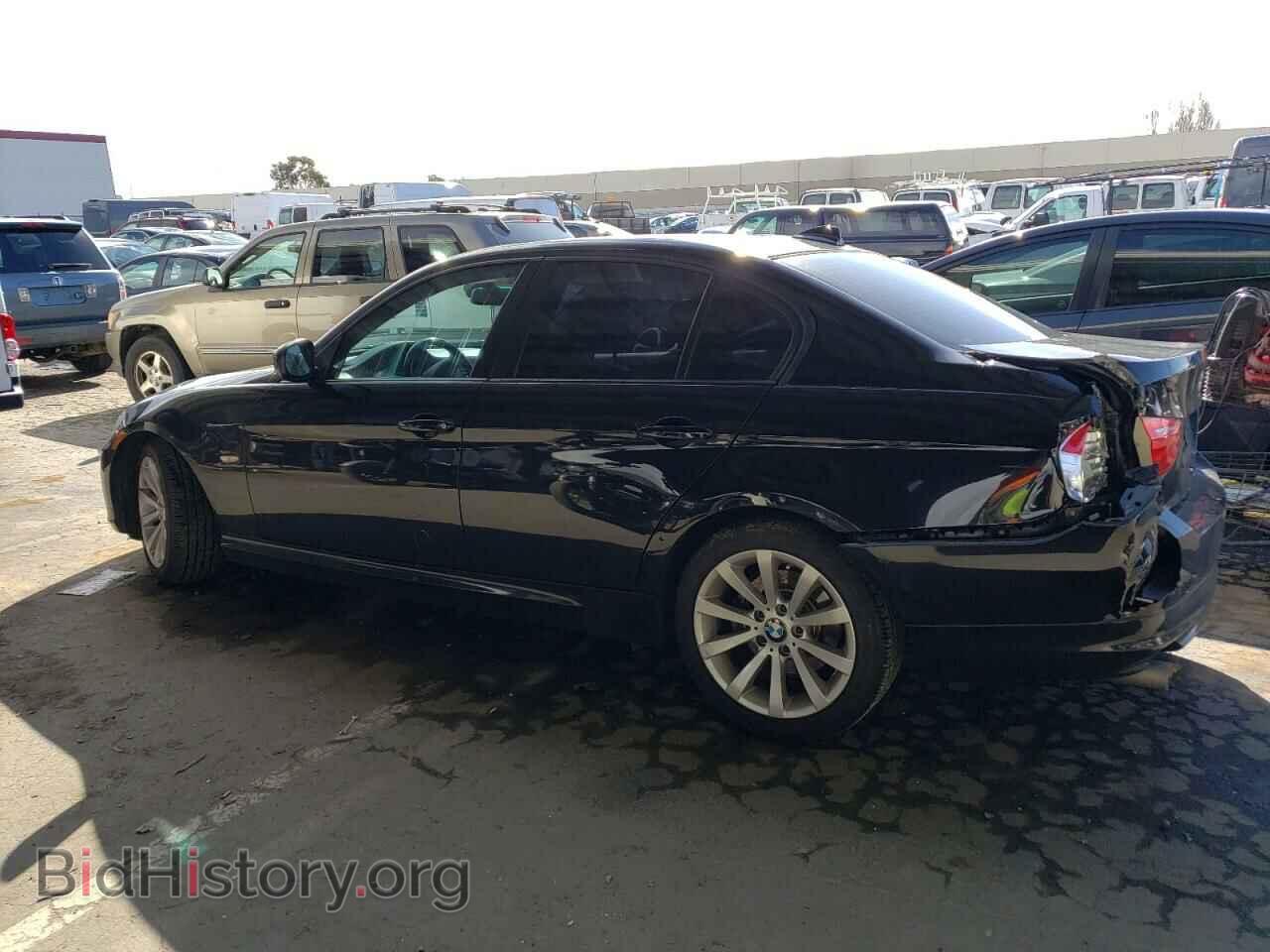 2011 BMW 3 SERIES - VIN: WBAPH5C59BA447058 - Фото 2