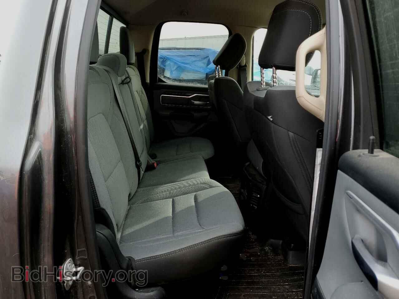 2020 RAM 1500 - VIN: 1C6SRFBT3LN400593 - Фото 10