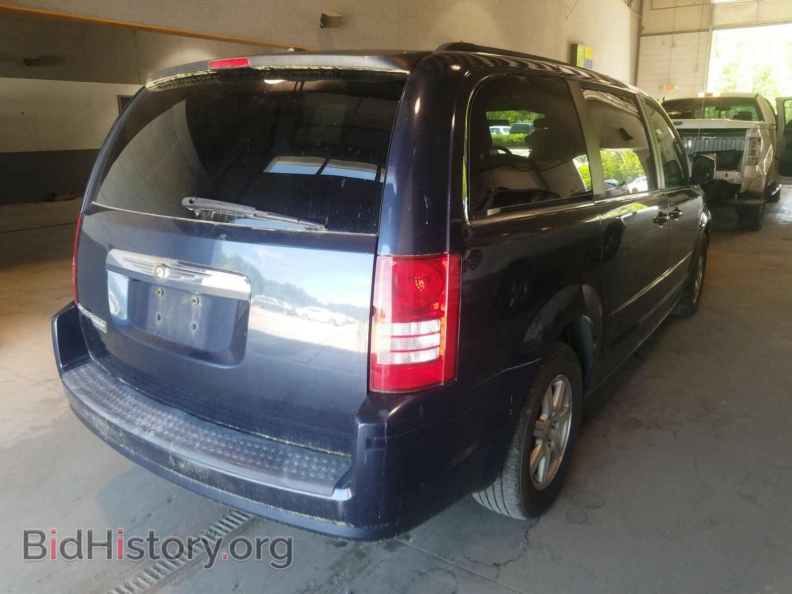 2008 CHRYSLER MINIVAN - VIN: 2A8HR54P58R743664 - Фото 4