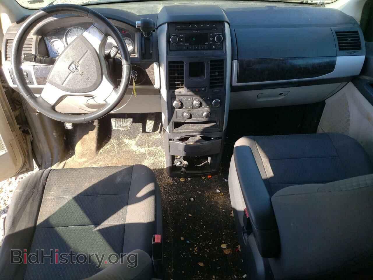 2010 DODGE CARAVAN - VIN: 2D4RN5D10AR342177 - Фото 8