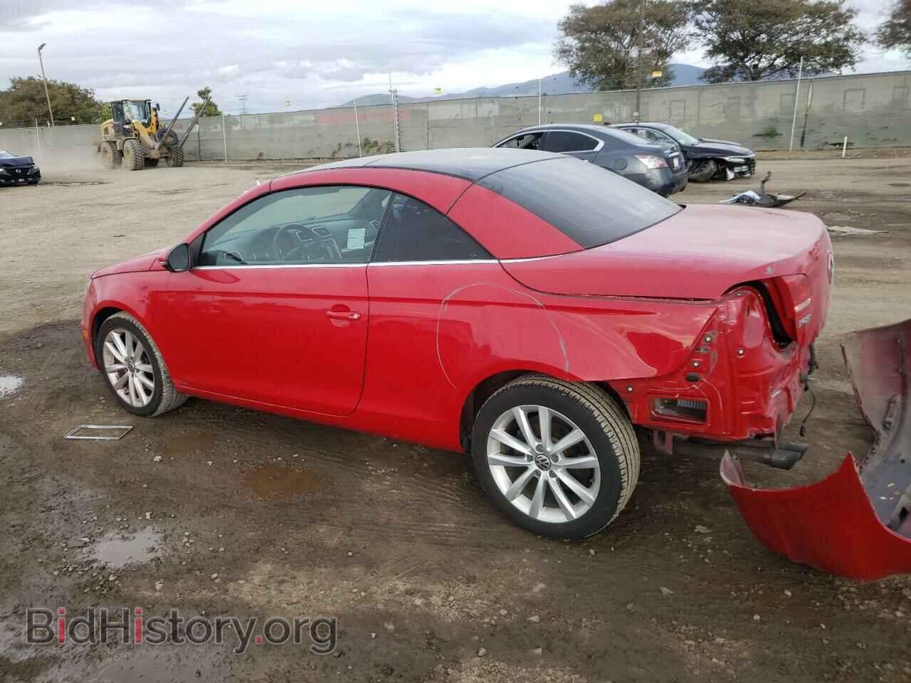 2012 VOLKSWAGEN EOS - VIN: WVWBW7AH8CV001876 - Фото 2