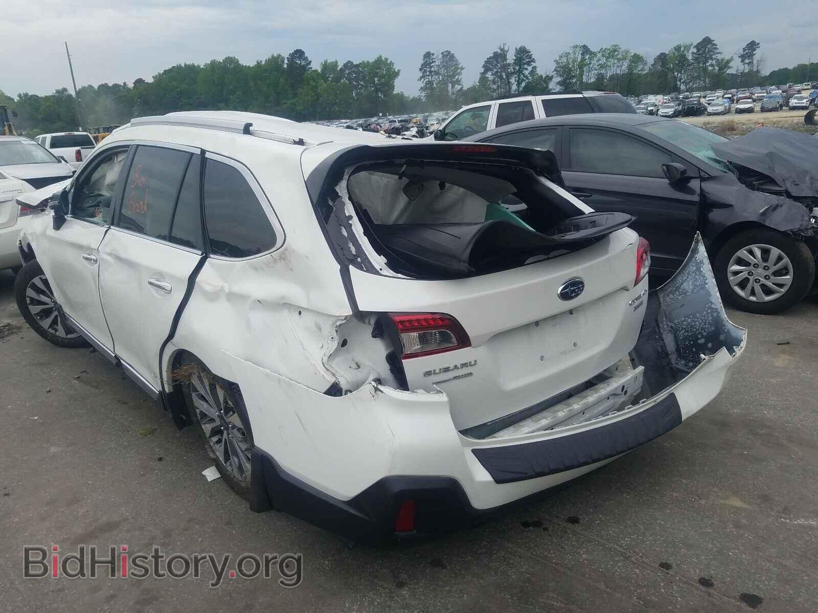 2018 SUBARU OUTBACK - VIN: 4S4BSETC7J3220687 - Фото 3