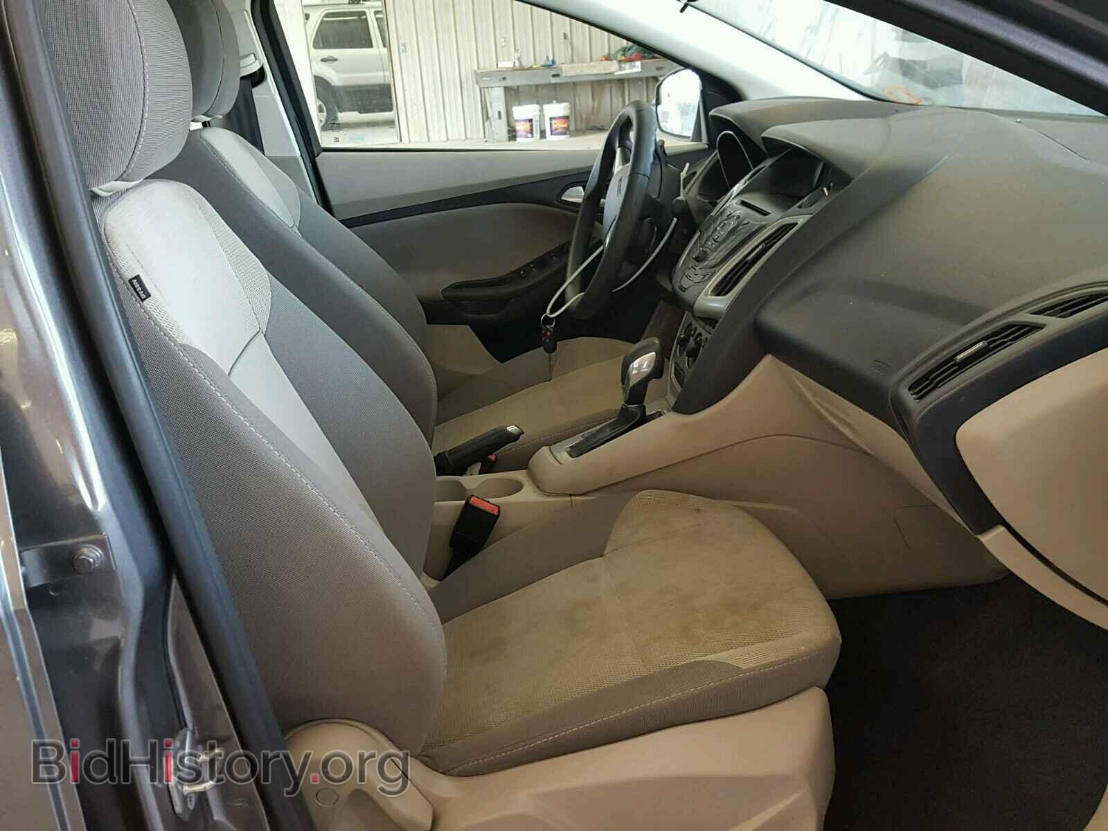 2012 Ford FOCUS (VIN 1FAHP3F24CL461610) — фото 5 из 10