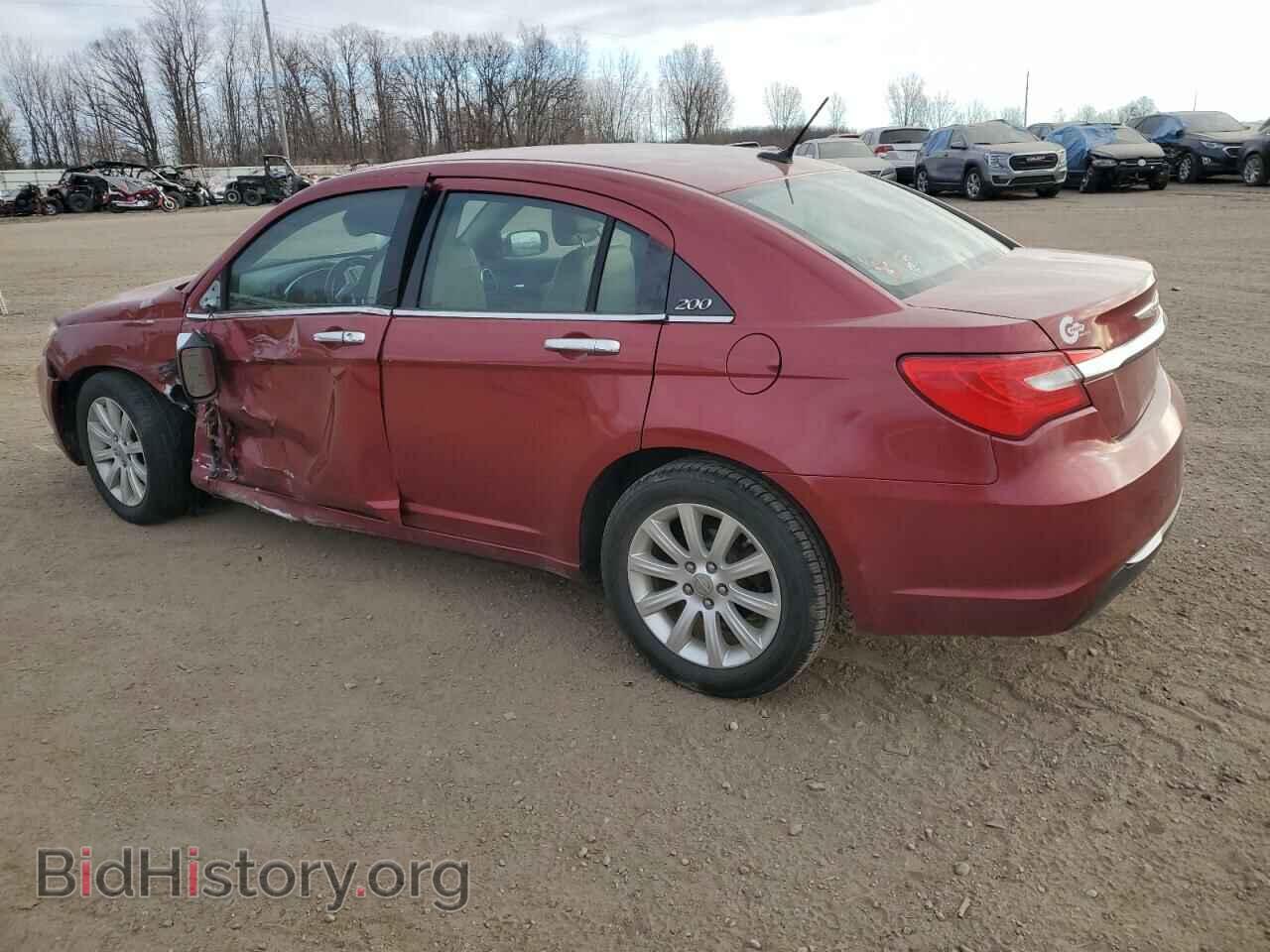 2013 CHRYSLER 200 - VIN: 1C3CCBCG8DN746945 - Фото 2