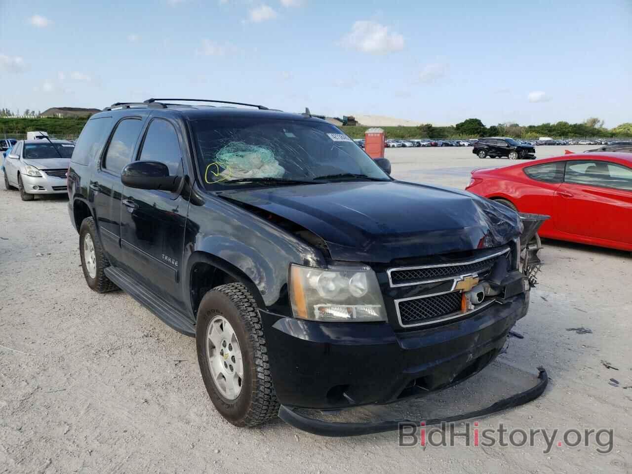 Photo 1GNSCAE07BR387893 - CHEVROLET TAHOE 2011