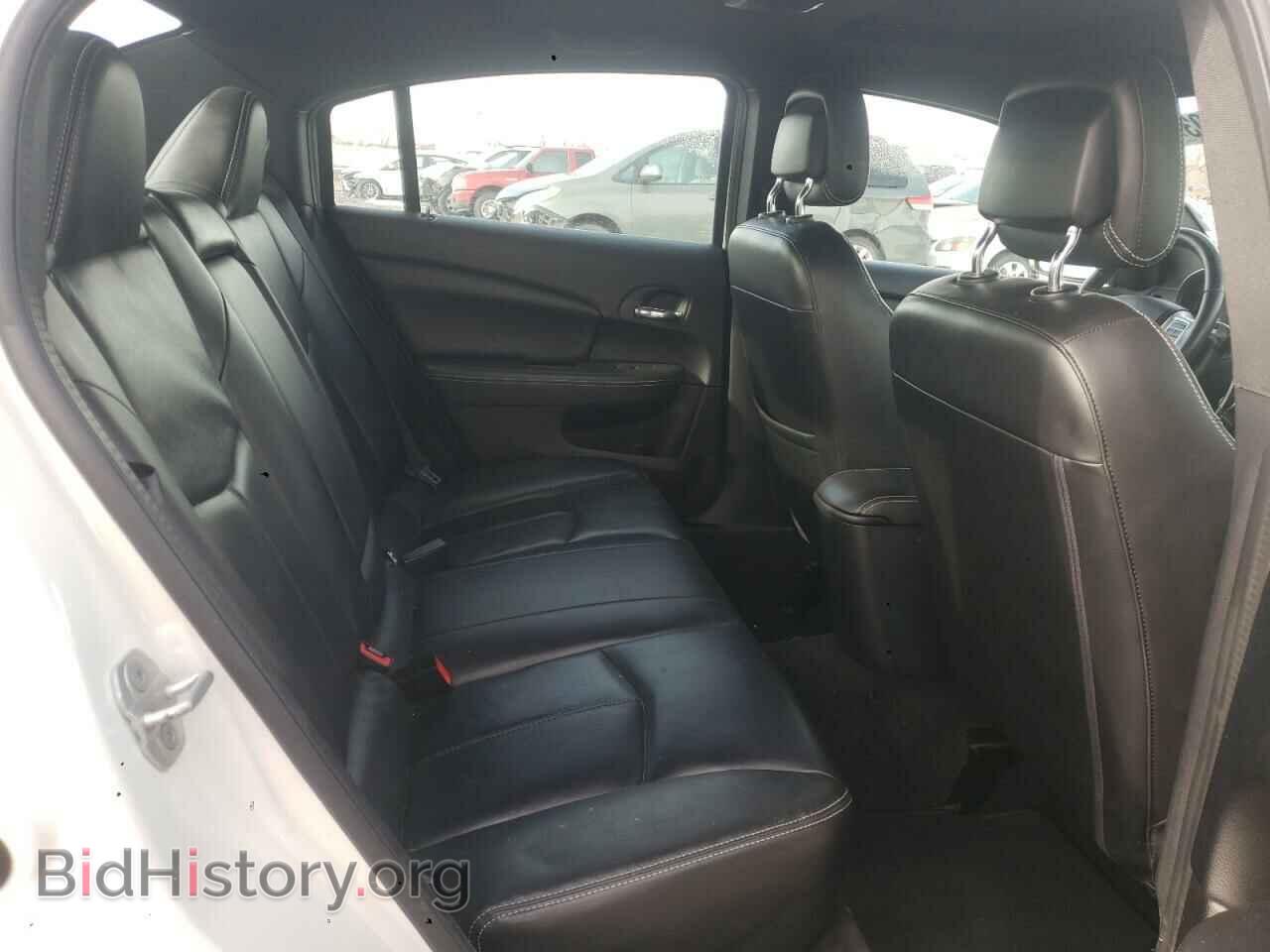 2011 CHRYSLER 200 - VIN: 1C3BC2FGXBN505425 - Фото 10