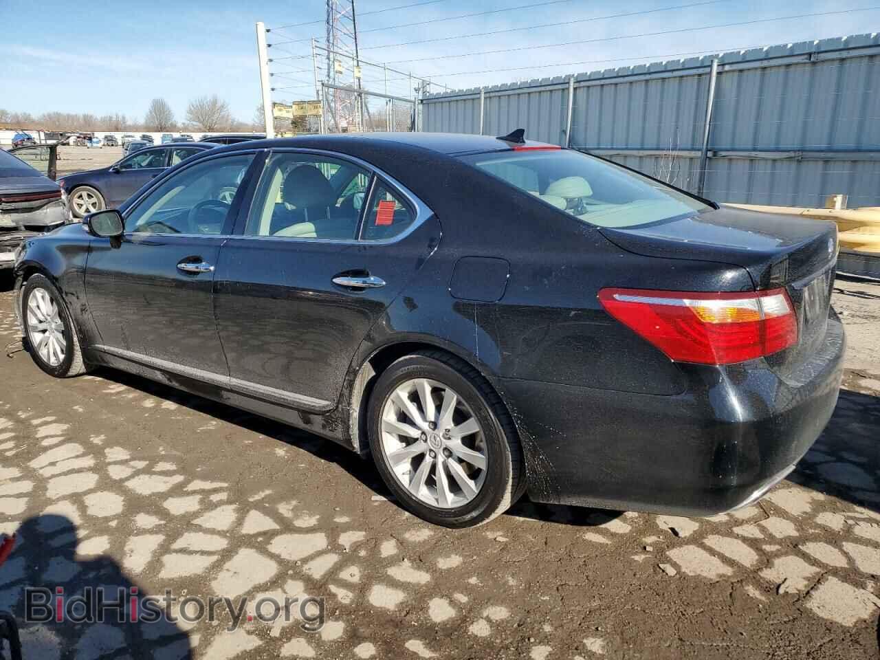 2012 LEXUS LS460 - VIN: JTHCL5EF5C5014190 - Photo 2