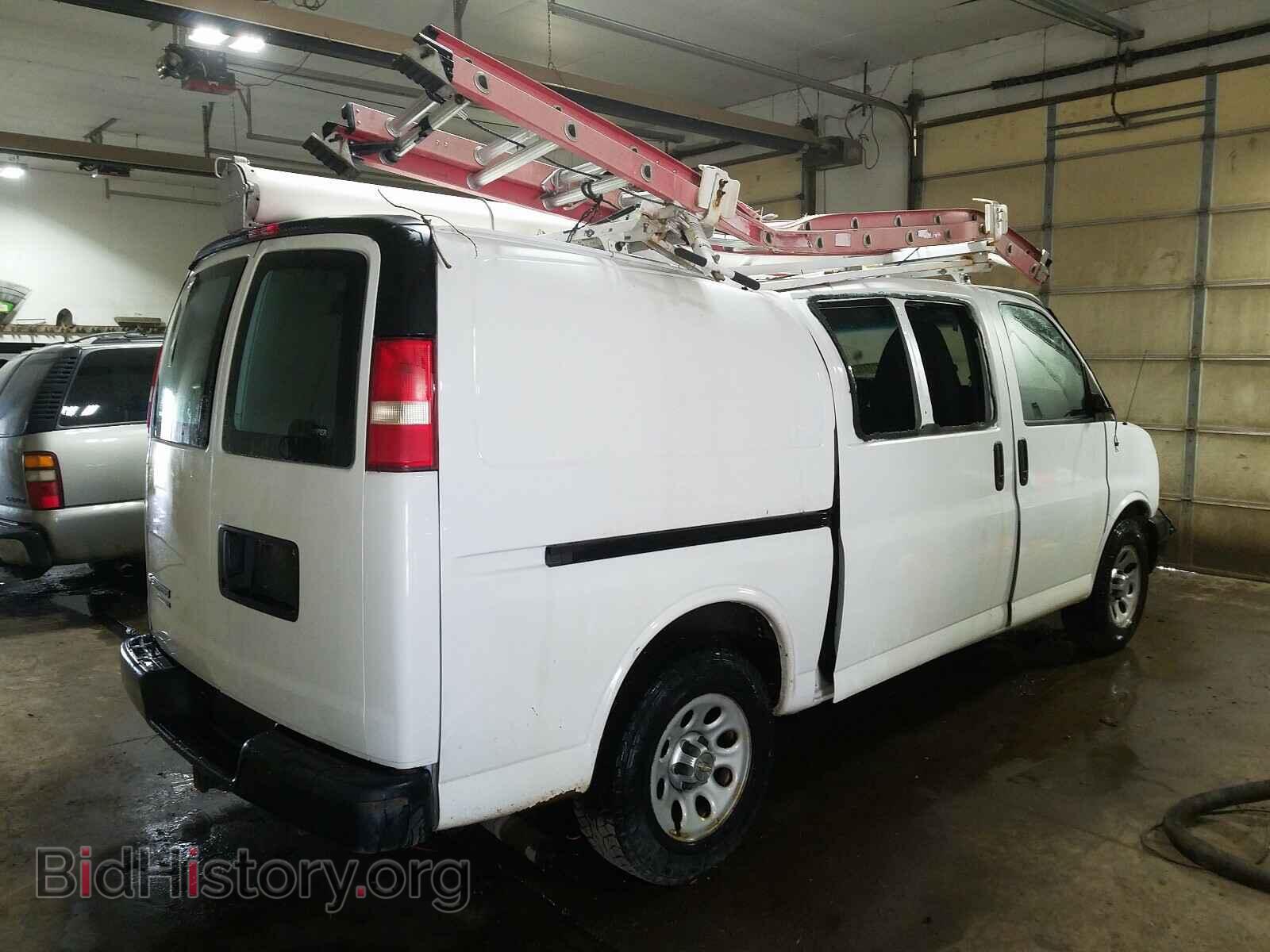 2013 CHEVROLET EXPRESS - VIN: 1GCSHAF48D1157504 - Фото 4