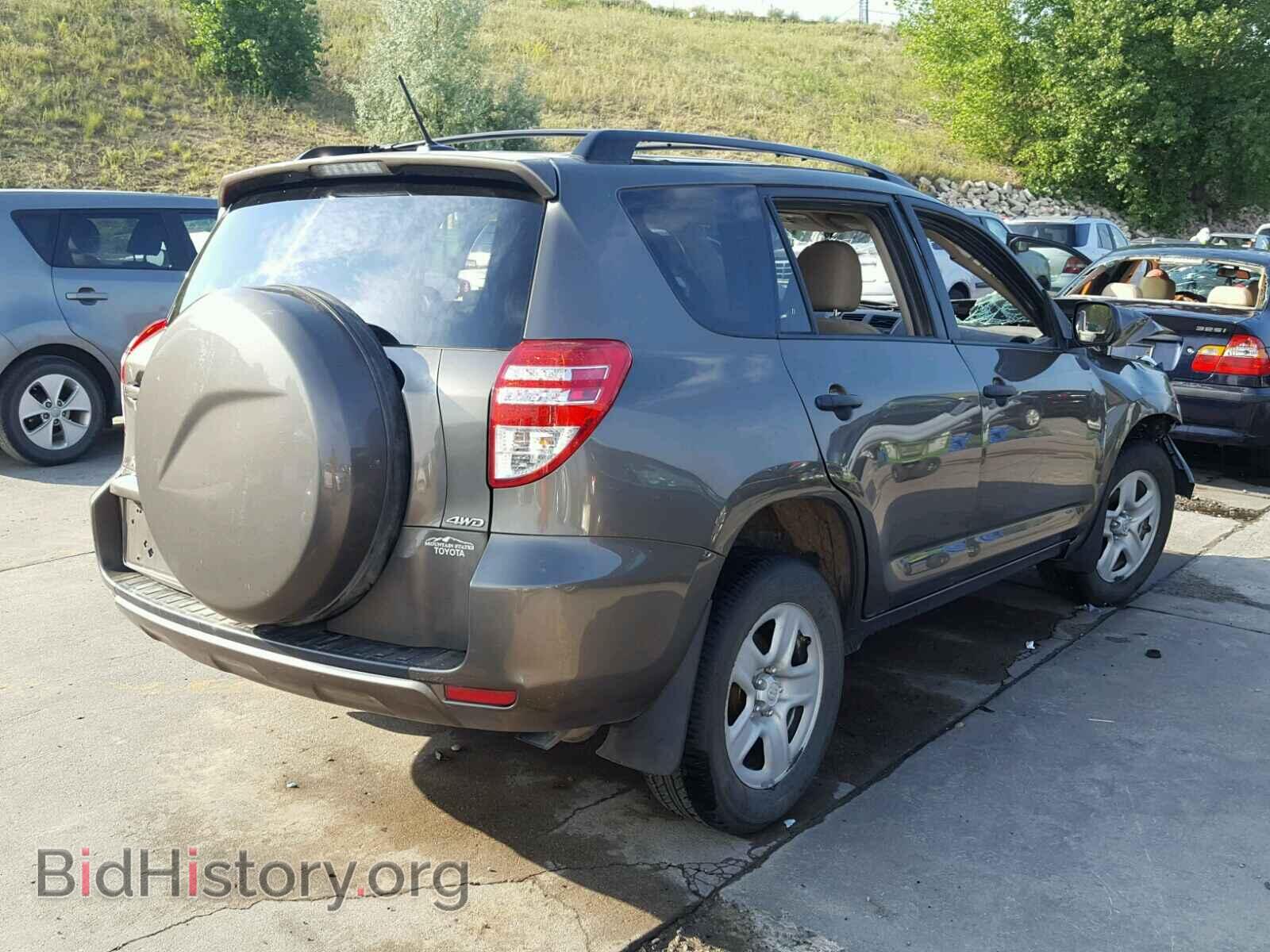 2011 TOYOTA RAV4 - VIN: 2T3BF4DV2BW138724 - Фото 4