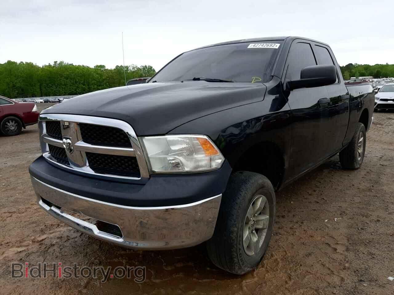 2010 DODGE RAM 1500 - VIN: 1D7RV1GP0AS215679 - Фото 2