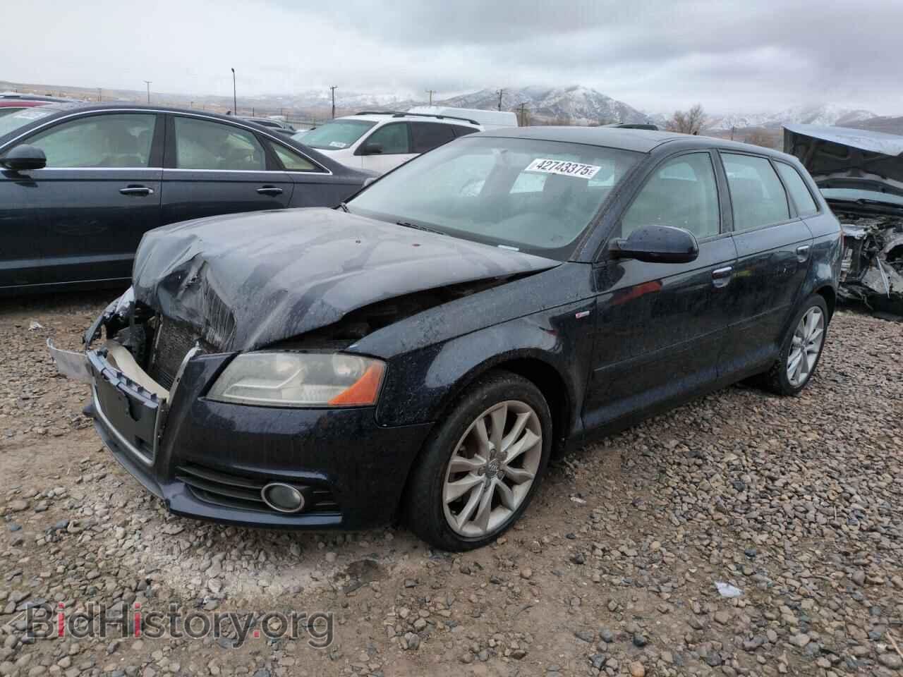Photo WAUBEAFM9DA006175 - AUDI A3 2013