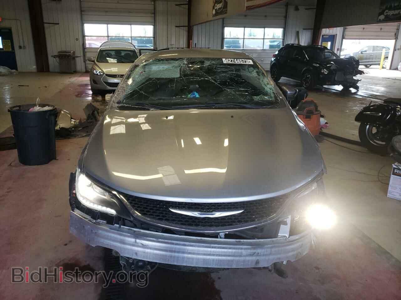 2016 CHRYSLER 200 - VIN: 1C3CCCEG4GN110305 - Фото 5