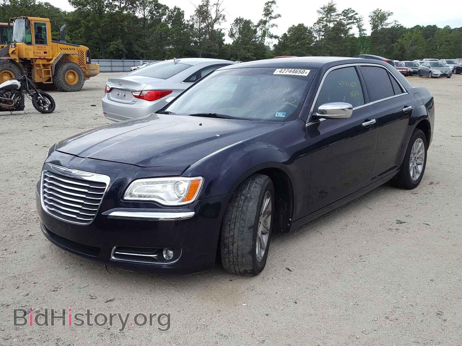 2012 CHRYSLER 300 - VIN: 2C3CCACG8CH310162 - Фото 2
