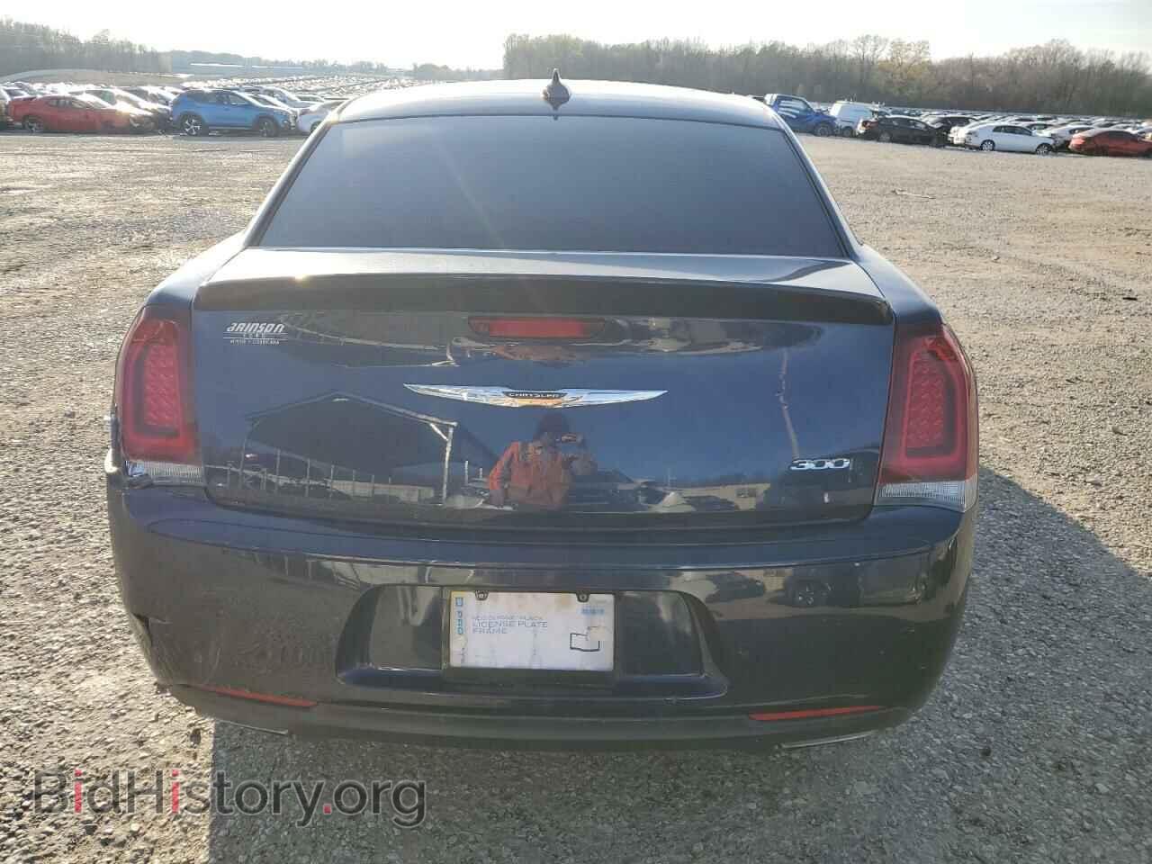 2016 CHRYSLER 300 - VIN: 2C3CCABT3GH190646 - Фото 6