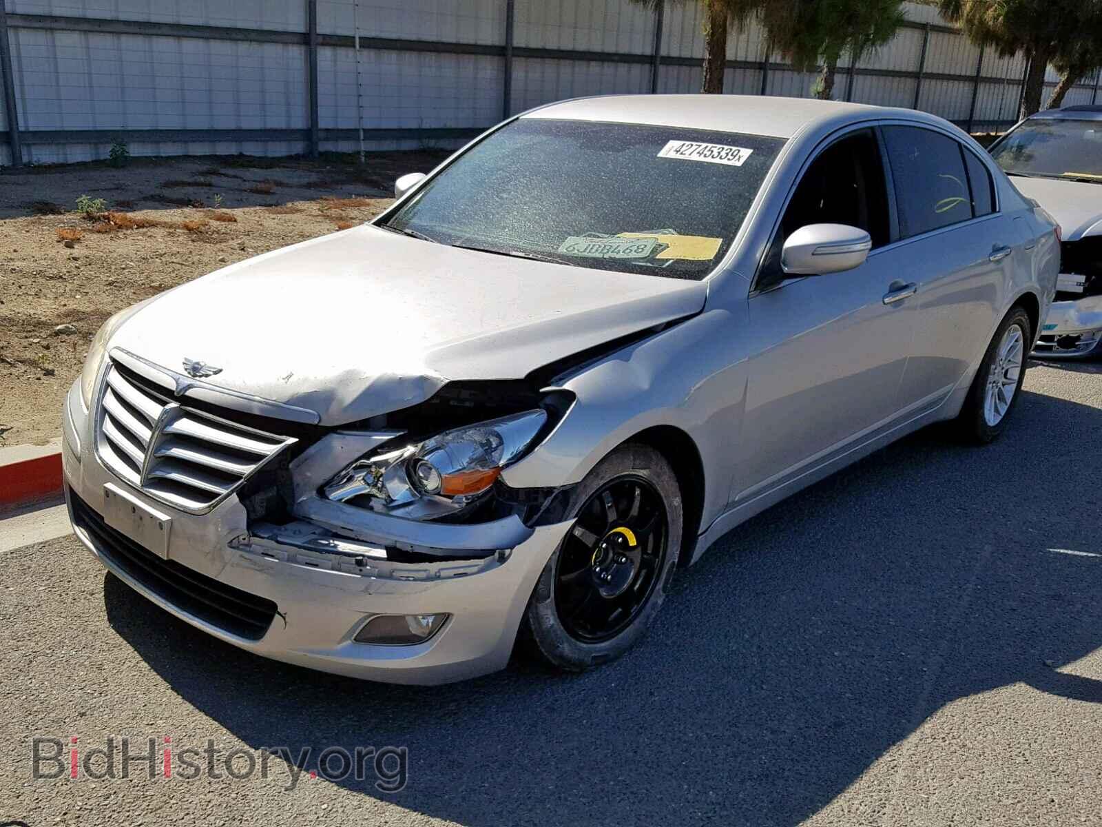 2009 HYUNDAI GENESIS - VIN: KMHGC46EX9U044332 - Фото 2