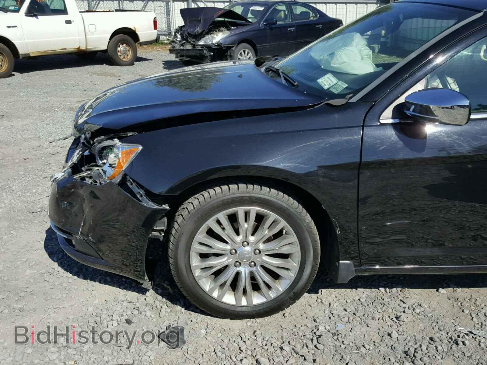 2011 CHRYSLER 200 - VIN: 1C3BC2FGXBN623104 - Фото 9