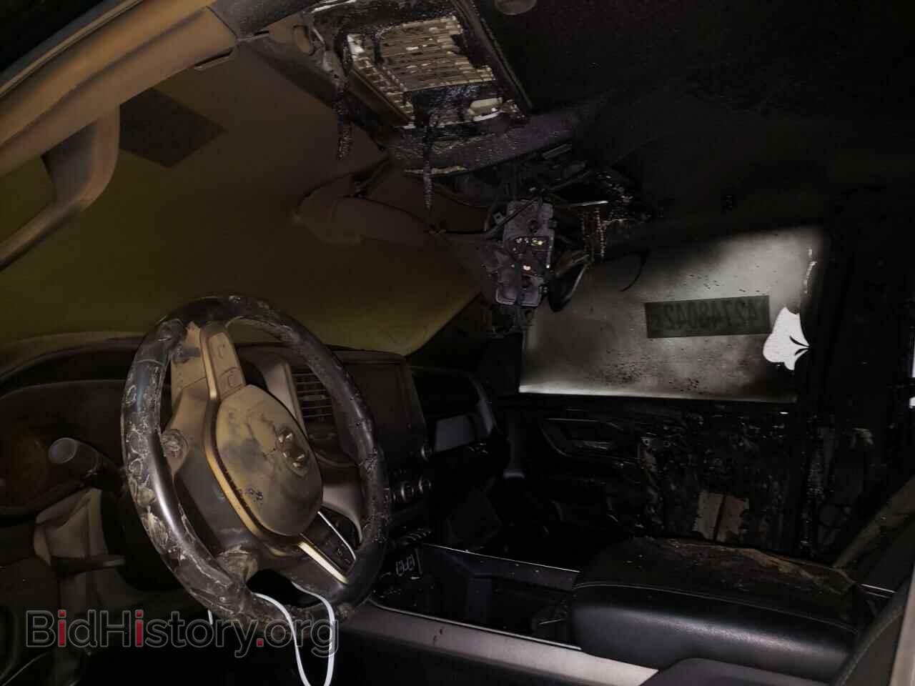 2019 RAM 1500 - VIN: 1C6SRFFT2KN753982 - Фото 9