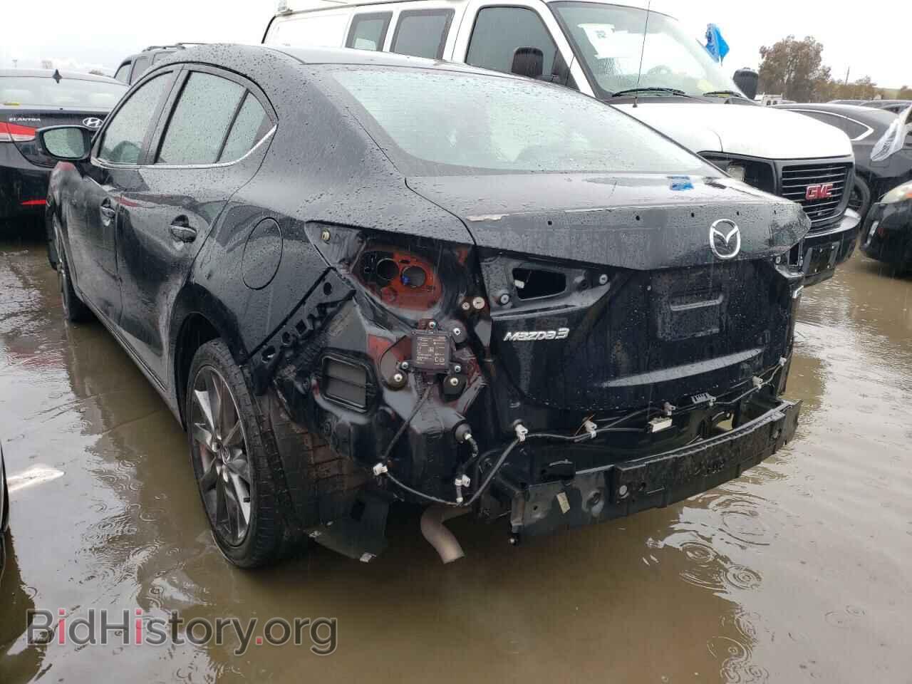 2018 MAZDA 3 - VIN: 3MZBN1V32JM187501 - Фото 2