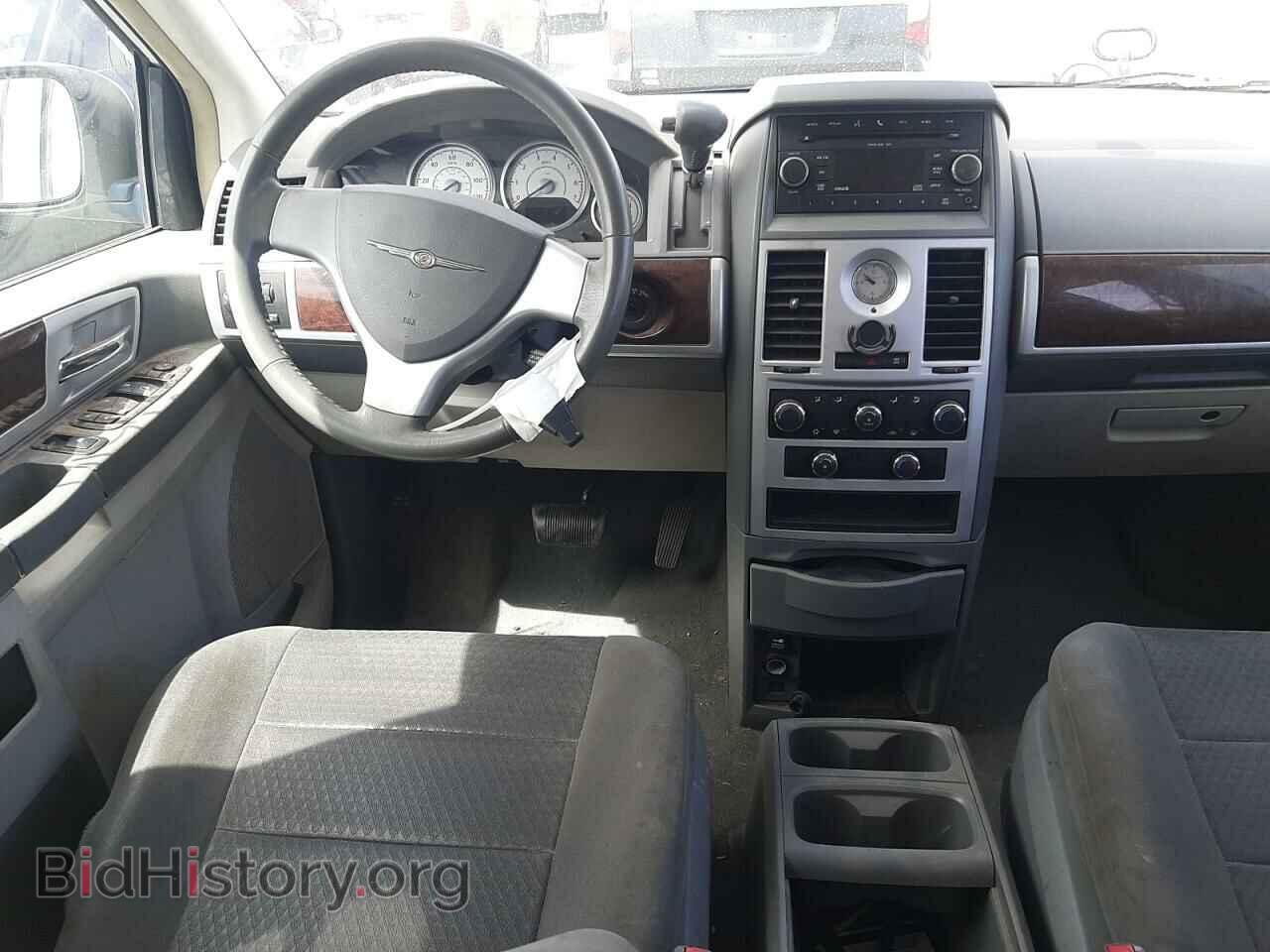 2010 CHRYSLER MINIVAN - VIN: 2A4RR5D10AR493211 - Фото 9
