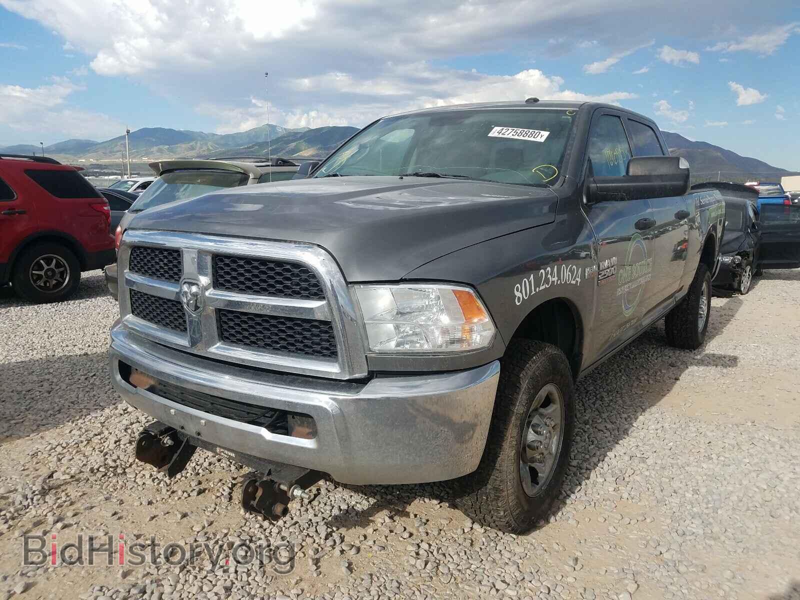 2013 RAM 2500 - VIN: 3C6TR5CT4DG557685 - Photo 2