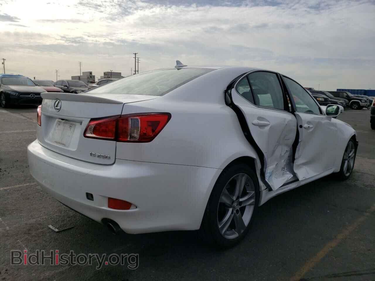 2011 LEXUS IS - VIN: JTHBF5C20B5149093 - Фото 4